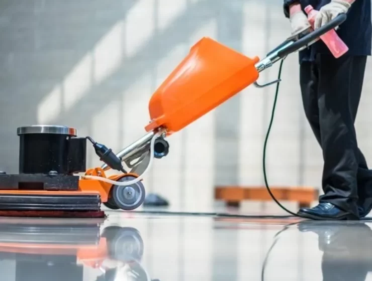 INDUSTRIAL & RETAIL CLEANING