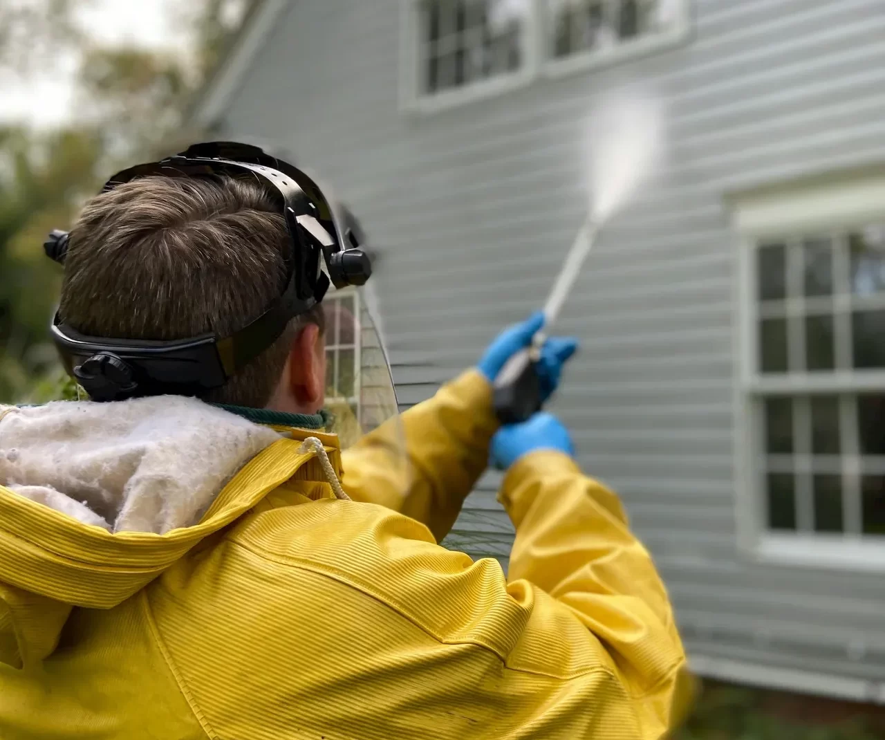 Unlock Benefits of Professional Power Washing Cleaning Services